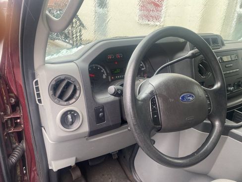 Used 2011 Ford E-350 and Econoline 350 Super Duty w/ Commercial Cargo Van Pkg RWD image 7