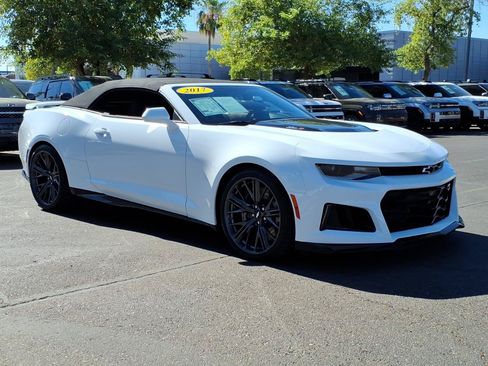 Used 2017 Chevrolet Camaro ZL1 RWD image 9
