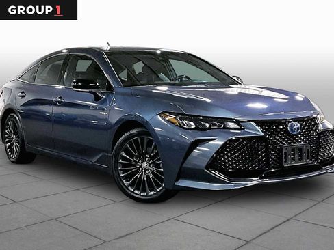 Used 2021 Toyota Avalon XSE w/ Carpet Mat Package (TMS) FWD image 3