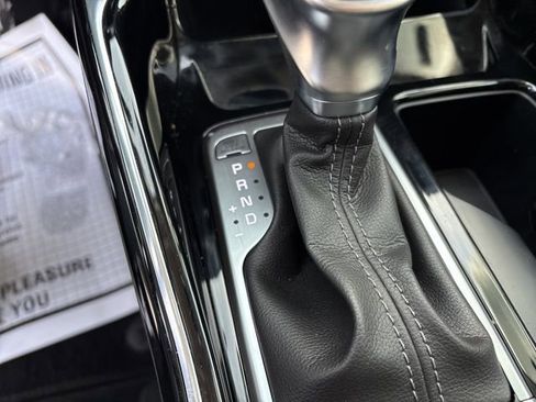 Certified 2022 Kia Sorento SX image 16