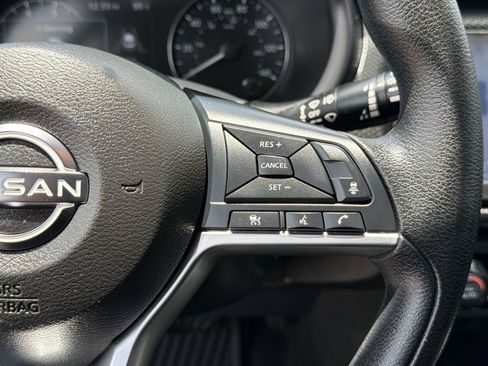 Used 2022 Nissan Kicks SV w/ Interior Electronics Package FWD image 25