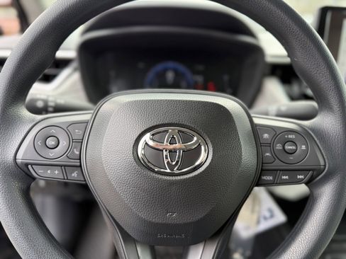 New 2026 Toyota Corolla Cross L image 30