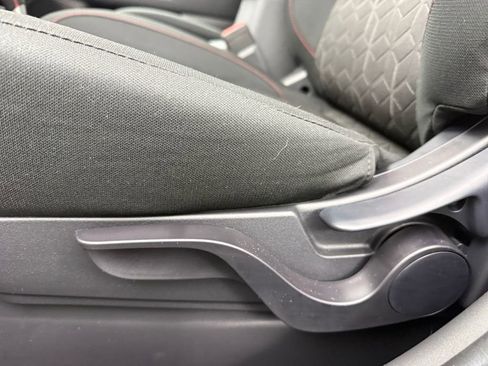 New 2026 Mitsubishi Outlander Sport LE image 13