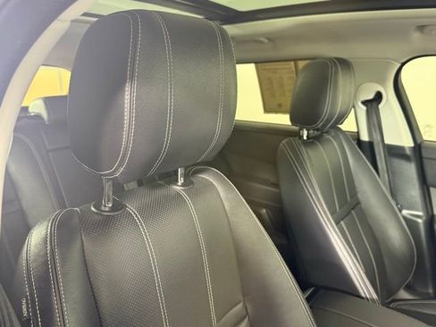 Used 2022 Land Rover Range Rover Velar S image 29