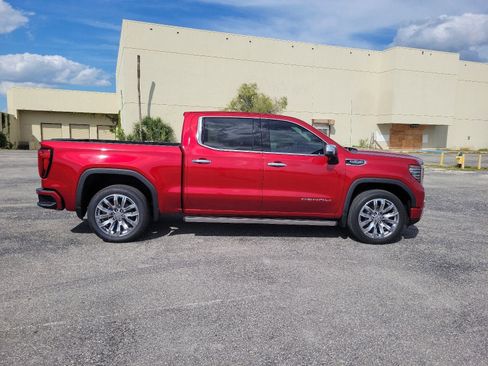 Used 2024 GMC Sierra 1500 Denali w/ Denali Reserve Package RWD image 5