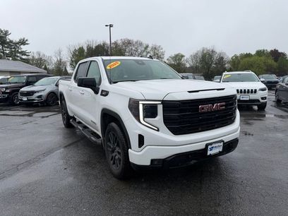 Used 2025 GMC Sierra 1500 Elevation