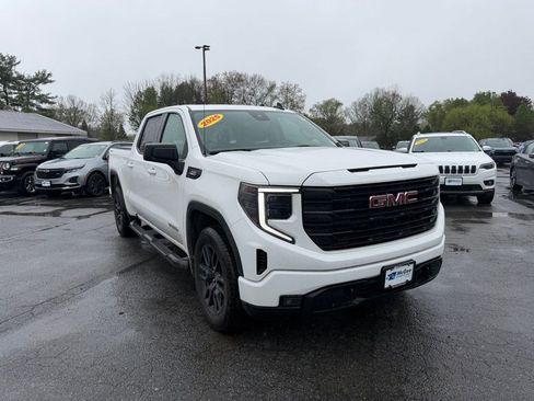 Used 2025 GMC Sierra 1500 Elevation AWD/4WD image 1