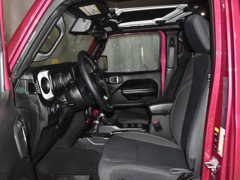 Certified 2024 Jeep Gladiator Sport image 13