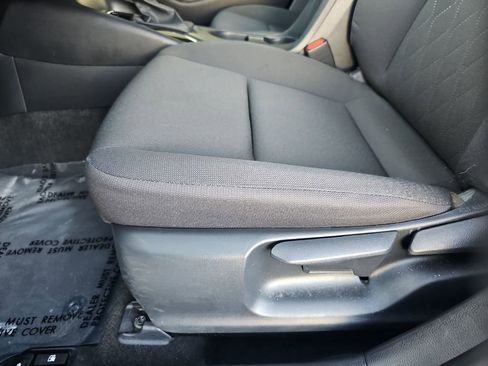 Certified 2025 Toyota Corolla LE w/ Convenience Package image 15