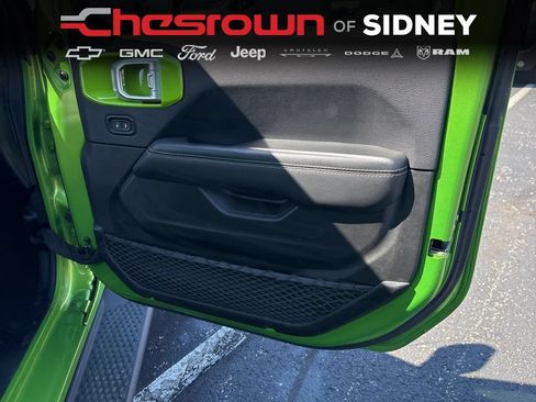 Used 2019 Jeep Wrangler Unlimited Sahara w/ Uconnect 4C Nav & Sound Group AWD/4WD image 34