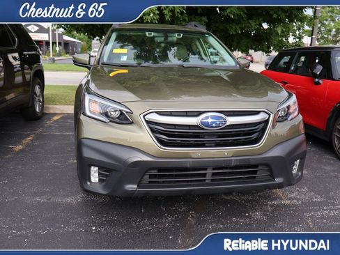 Used 2022 Subaru Outback Premium w/ Popular Package #1 AWD/4WD image 3