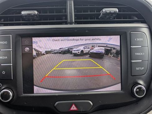 Used 2023 Kia Soul LX w/ Option Group 015 FWD image 20