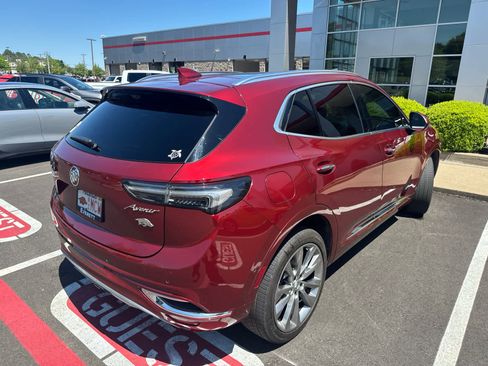 Used 2022 Buick Envision Avenir w/ Technology Package II FWD image 2