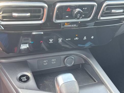 New 2026 Nissan Sentra SV w/ SV Convenience Package FWD image 27
