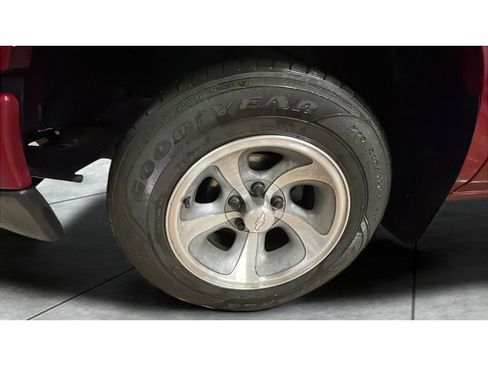 Used 2002 Chevrolet S10 Pickup LS w/ LS Preferred Equipment Group image 18