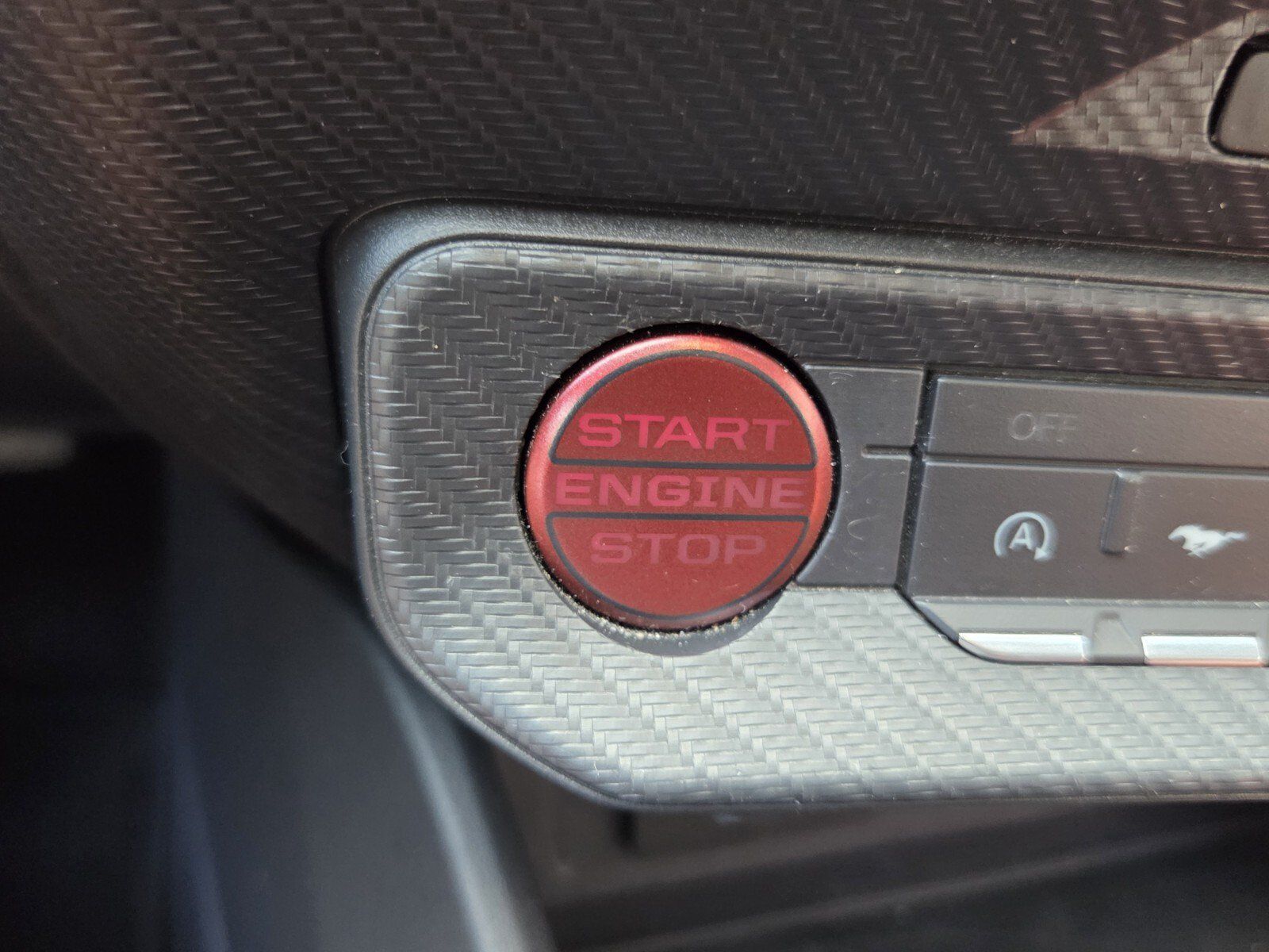 Used 2025 Ford Mustang Premium RWD image 29