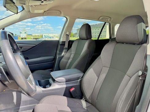 Used 2023 Subaru Outback Premium AWD/4WD image 11