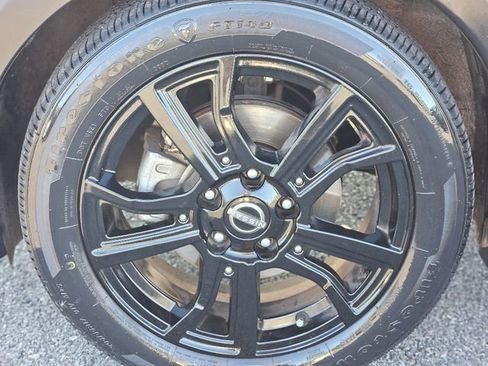 Certified 2024 Nissan Kicks SR image 10