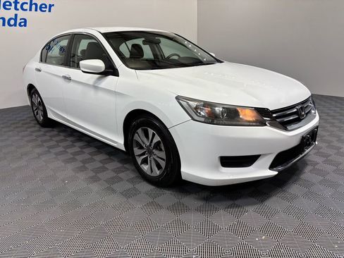 Used 2015 Honda Accord LX image 7
