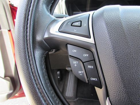 Used 2014 Ford Fusion SE FWD image 14