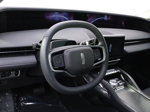 New 2026 Lincoln Nautilus Reserve AWD/4WD image 11