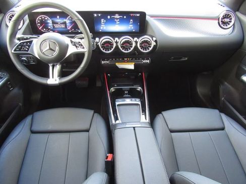 Certified 2026 Mercedes-Benz GLA 250 4MATIC image 32