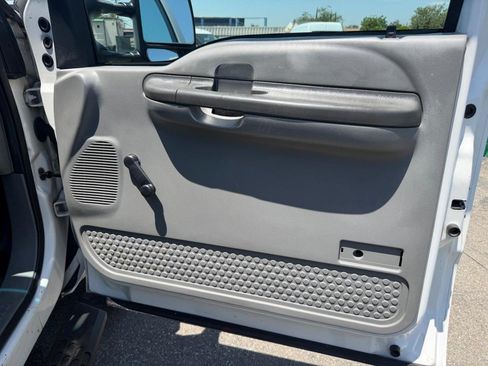 Used 2003 Ford F450 2WD Crew Cab Super Duty image 30