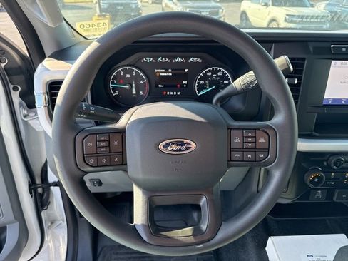 Used 2024 Ford F550 4x4 Regular Cab Super Duty w/ XLT Value Package image 17
