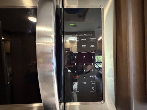 Used 2021 Ford F550 4x4 Regular Cab Super Duty w/ XLT Value Package image 55