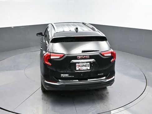 Used 2024 GMC Terrain SLT AWD/4WD image 38