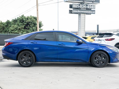 Used 2021 Hyundai Elantra SEL FWD image 11