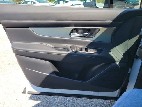 Certified 2025 Nissan Murano SL image 30