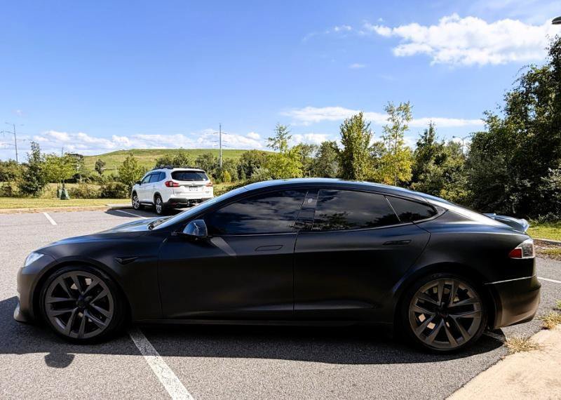 Used 2022 Tesla Model S Plaid AWD/4WD image 5