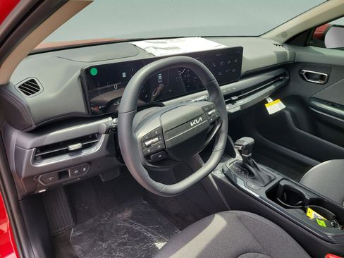 New 2025 Kia K4 EX image 13
