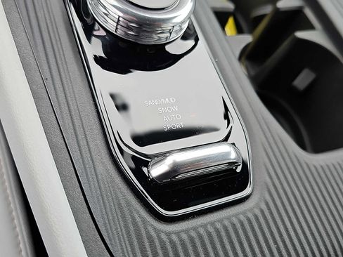 New 2026 Jeep Cherokee Limited image 14