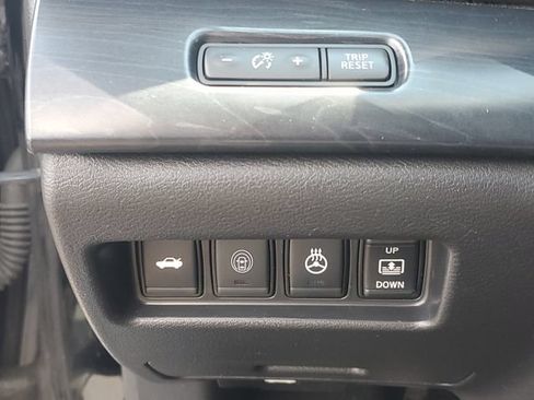 Used 2020 Nissan Maxima Platinum FWD image 18