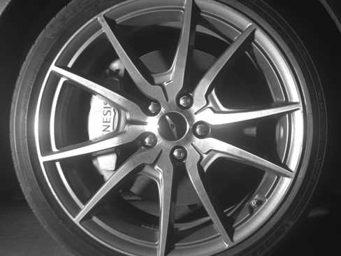 Used 2025 Genesis G70 2.5T image 13