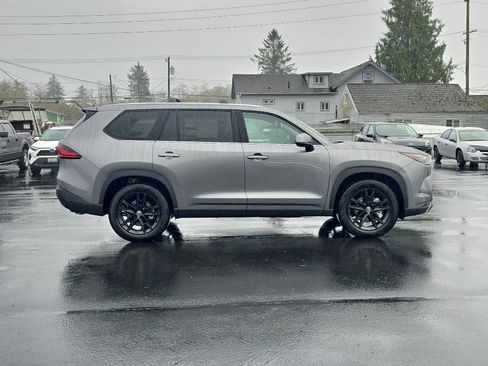 New 2026 Toyota Grand Highlander Platinum image 7