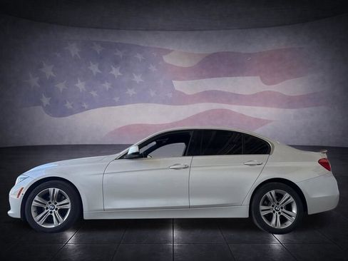 Used 2017 BMW 330i Sedan w/ Driver Assistance Package RWD image 2
