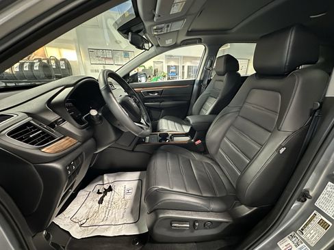 Used 2022 Honda CR-V Touring image 8