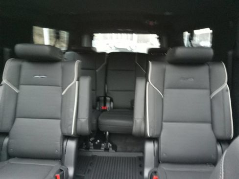 Used 2026 Cadillac Escalade ESV Sport w/ Touring Package AWD/4WD image 23
