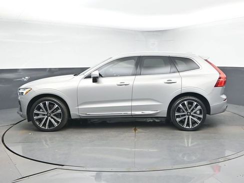 Used 2023 Volvo XC60 B6 Ultimate w/ Protection Package Premier image 5