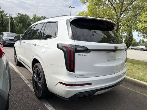 Used 2021 Cadillac XT6 Sport w/ LPO, ONYX Package AWD/4WD image 5