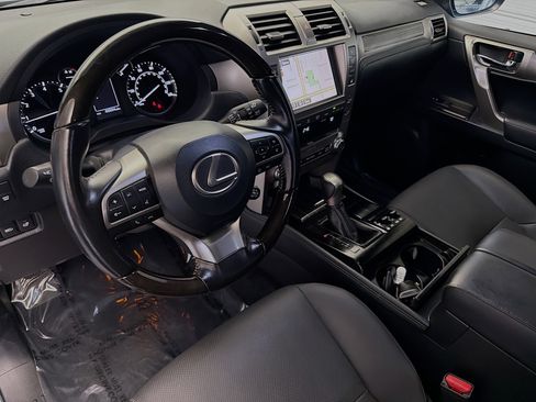 Used 2021 Lexus GX 460 Premium w/ Premium Package image 7