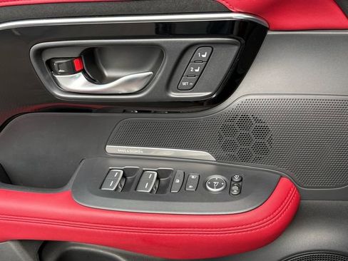 Used 2025 Acura ADX A-Spec image 18