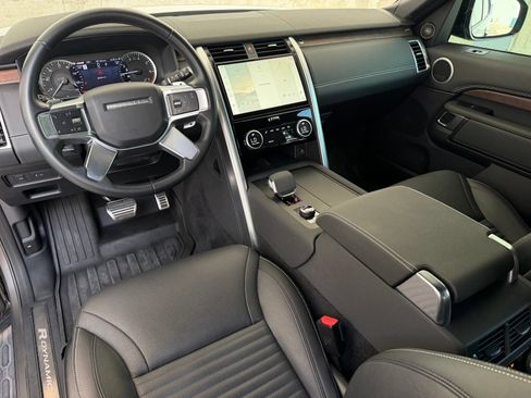 Used 2023 Land Rover Discovery S R-Dynamic AWD/4WD image 2