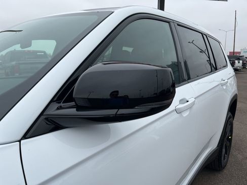 New 2025 Jeep Grand Cherokee L Altitude image 47