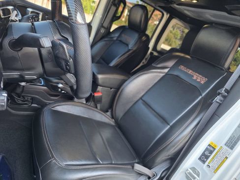 Used 2022 Jeep Wrangler Unlimited Rubicon 392 w/ Trailer Tow Package AWD/4WD image 35