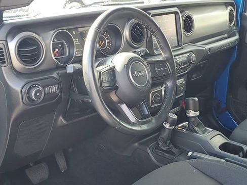 Used 2022 Jeep Wrangler Sport AWD/4WD image 6