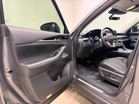 Used 2023 INFINITI QX60 Pure image 24